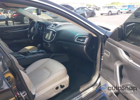 2015 Maserati Ghibli z USA, uszkodzony, nr VIN ZAM57XSA7F1146278